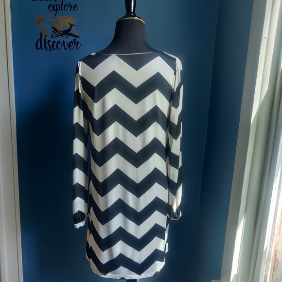 Brigitte Bailey Chevron Dress Size Small - Picture 3 of 5